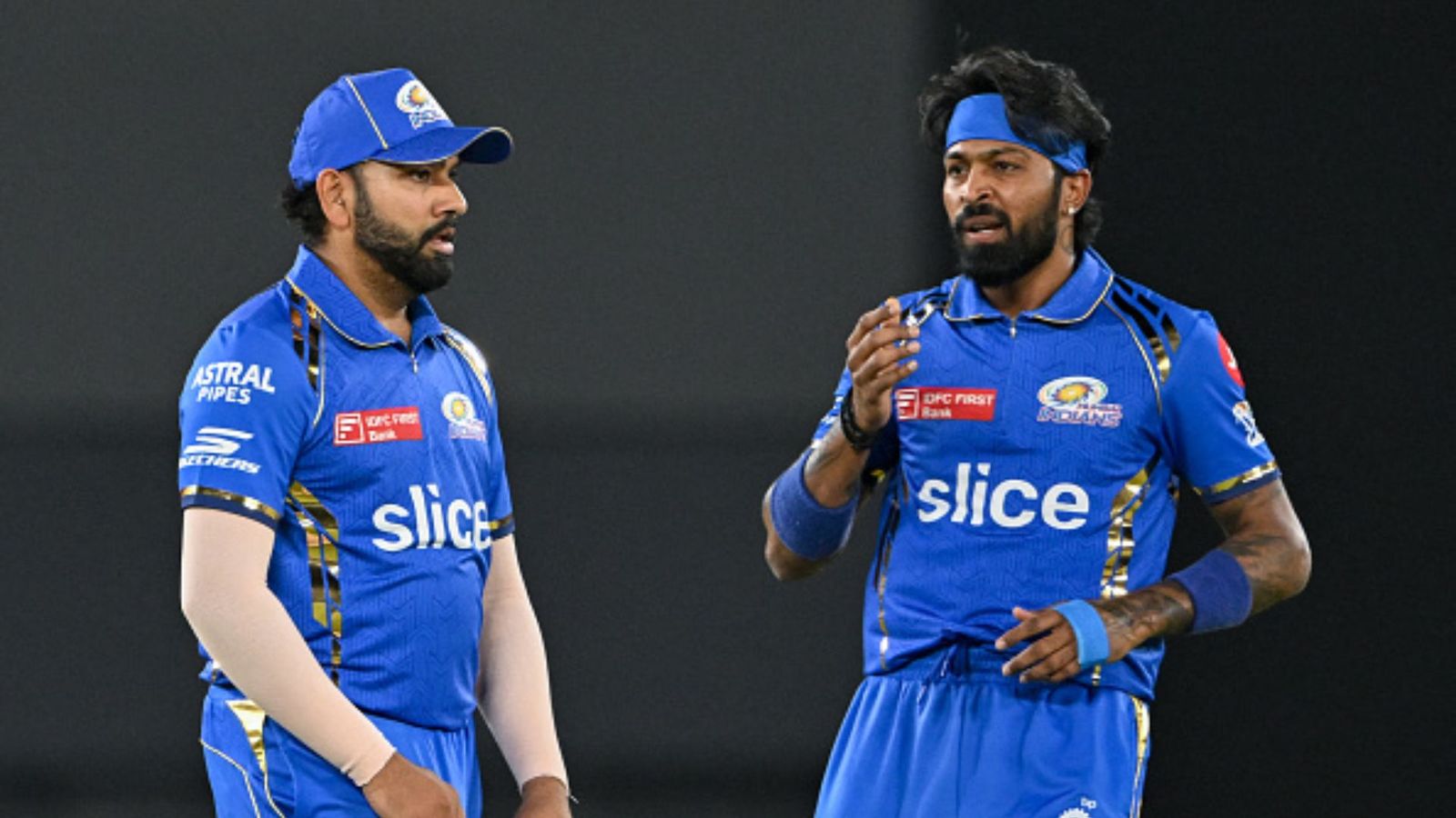 'This is why his performance was affected': Ex-Pakistan cricketer accuses BCCI for Hardik Pandya's confused mental state Rohit Sharma and Hardik Pandya in frame (Getty)