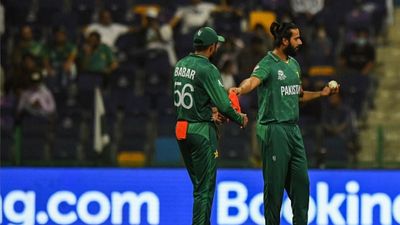 'Me and Mohammad Amir...': Imad Wasim opens up on rift with Babar Azam ahead of Pakistan's 1st T20I against Ireland Pakistan's Imad Wasim (left) and Babar Azam in this frame. (Getty)