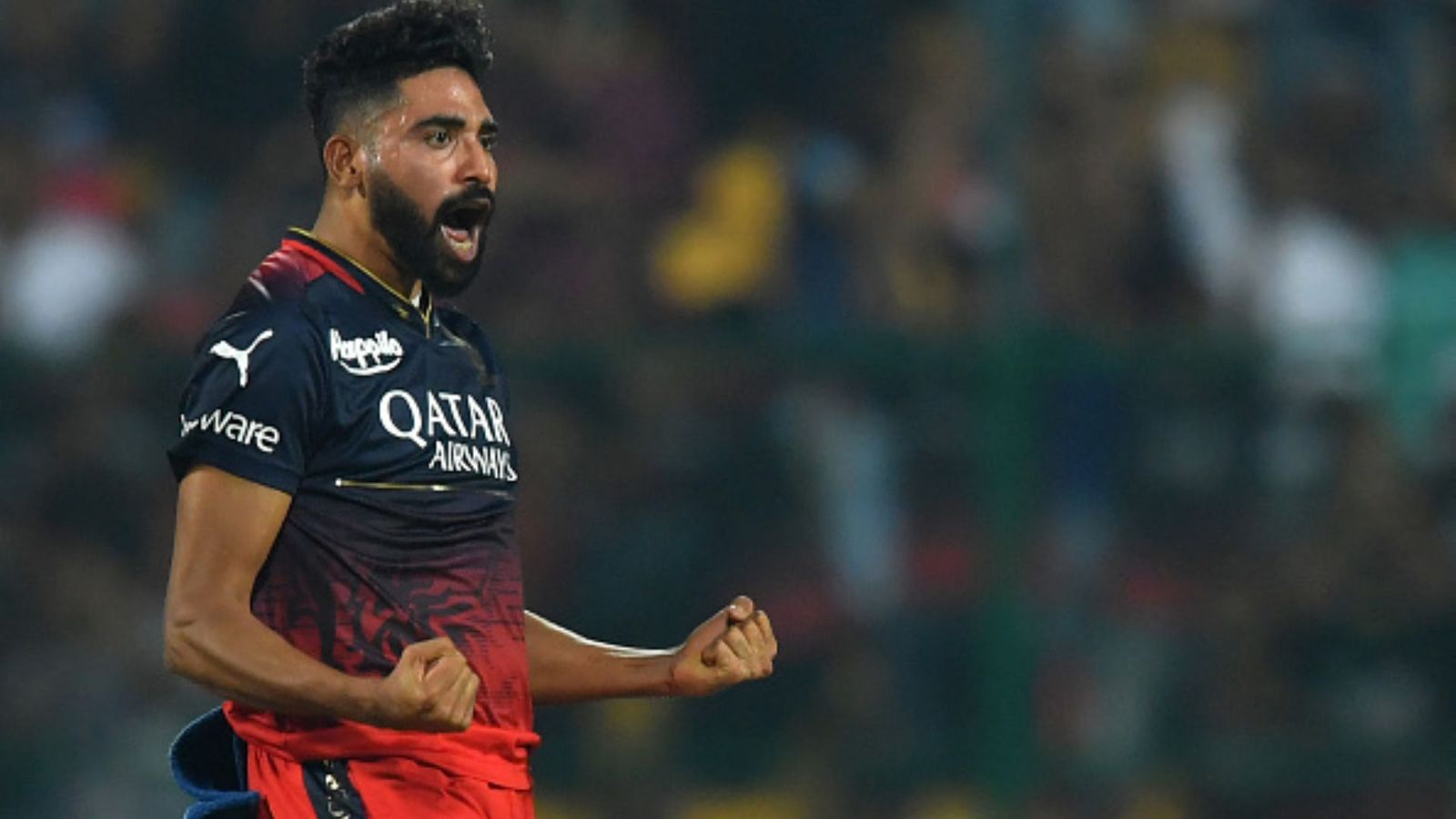 IPL 2024: Legendary Sunil Gavaskar lauds Mohammed Siraj's 'self-belief and never-say-die attitude' Royal Challengers Bangalore's Mohammed Siraj celebrates after taking the wicket of Gujarat Titans' Wriddhiman Saha. (Getty)
