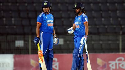 Harmanpreet Kaur's India continue winning run as Bangladesh succumb to Indian spinners and score 69 in run chase of 125, register 56-run win Richa Ghosh and Harmanpreet Kaur having a discussion during Bangladesh clash (Photo Courtesy: BCCI Women, X)
