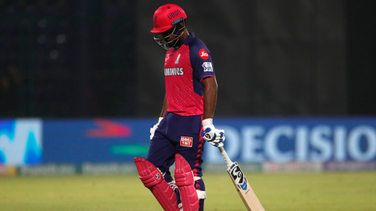 Sanju Samson faces BCCI's brunt after controversial dismissal and Rajasthan Royals' defeat against Delhi Capitals for committing this offence Sanju Samson faces BCCI's brunt after controversial dismissal and Rajasthan Royals' defeat against Delhi Capitals for committing this offence