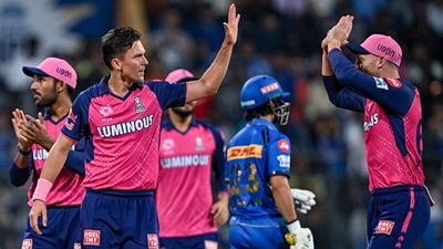 Rajasthan Royals’ star player leaves IPL 2024 ahead of clash against Punjab Kings, says ‘Facetime me with the trophy’ Trent Boult celebrates a wicket with Jos Buttler (Getty Images)