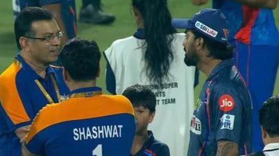 Another Sanjiv Goenka-KL Rahul's on-field chat witnessed after LSG's season-ending defeat against DC, See viral moment Sanjiv Goenka and KL Rahul were spotted chatting after the DC vs LSG clash. (Screengrab-X)