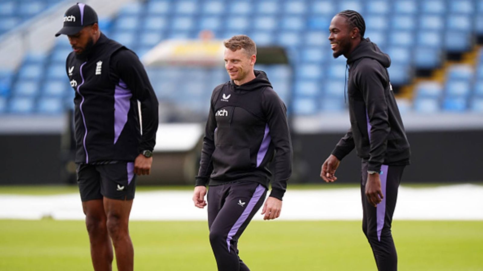 Jos Buttler issues warning for Babar Azam's Pakistan ahead of T20I series opener, says 'He has a big smile on his face' Chris Jordan, Jos Buttler and Jofra Archer training ahead of T20I series against Pakistan (Getty Images)
