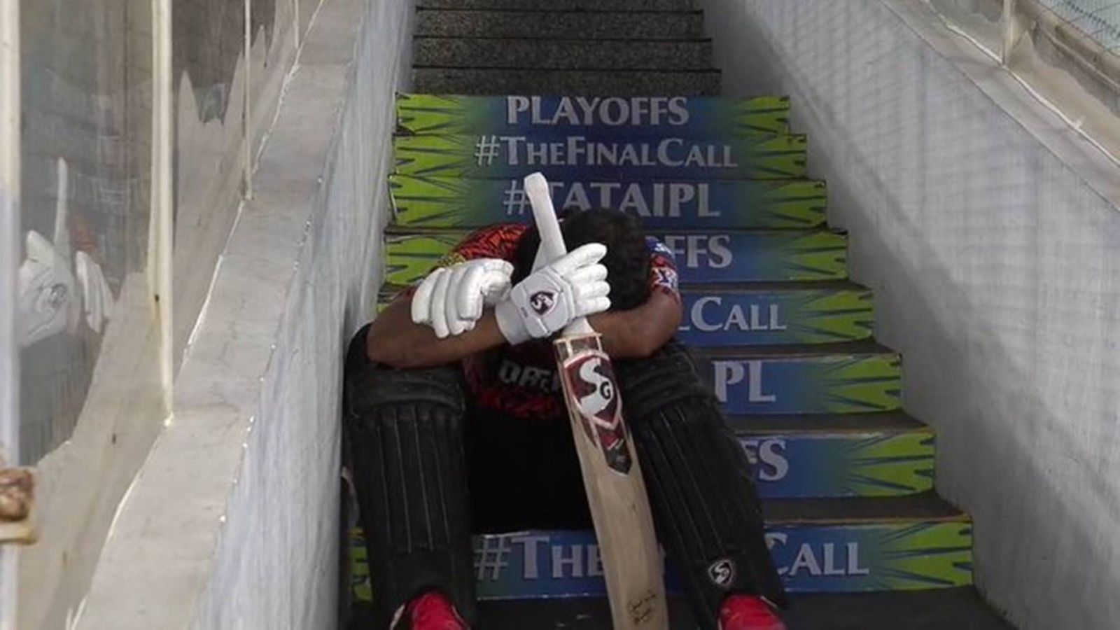 Watch: Emotional Rahul Tripathi sits and cries on stairs of dressing room after mix-up with Abdul Samad leads to his run out Watch: Emotional Rahul Tripathi sits and cries on stairs of dressing room after mix-up with Abdul Samad leads to his run out
