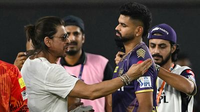 Shreyas Iyer joins list of legendary IPL captains; this coincidence almost confirms KKR's third IPL title win KKR team co-owner Shah Rukh Khan speaks to captain Shreyas Iyer after they reach IPL 2024 final (Getty Images)