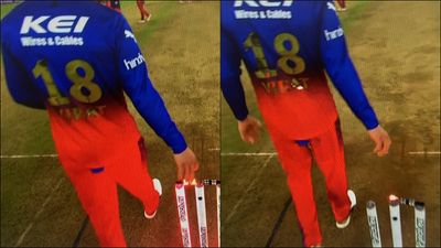 WATCH: Heartbroken Virat Kohli dislodges bails after RCB suffer defeat to Rajasthan Royals in IPL 2024 eliminator Virat Kohli takes off bails after RCB's loss to RR (Screengrab: X)