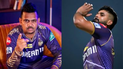 WATCH - Shreyas Iyer to bowl in IPL 2024 Final? KKR captain practices like Sunil Narine ahead of SRH clash Sunil Narine and Shreyas Iyer in frame (Twitter)