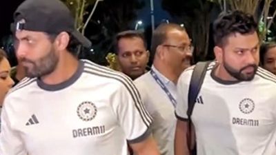 WATCH: Rohit Sharma-led first batch of Indian players departs for US for T20 World Cup, Virat Kohli not spotted at airport India's skipper Rohit Sharma (right) and star all-rounder Ravindra Jadeja in this frame. (X)