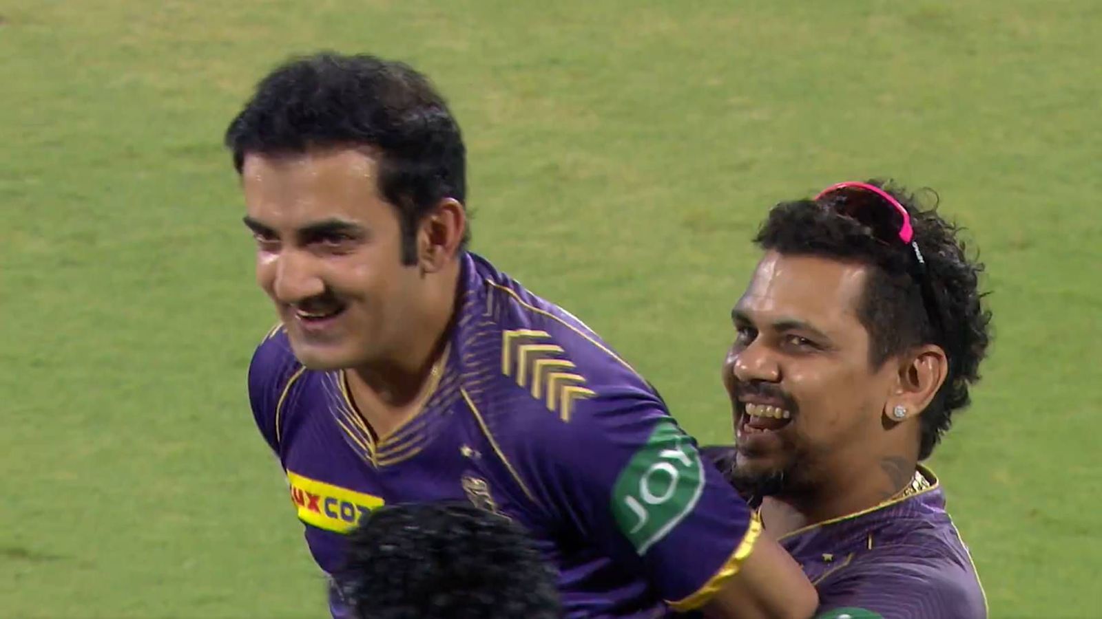 WATCH: Gautam Gambhir, Sunil Narine's 'ear-to-ear' smiles on display as they celebrate KKR's third IPL title win by lifting each other Sunil Narine lifts Gautam Gambhir after KKR's win in IPL 2024 final (Screengrab: JioCinema, X)