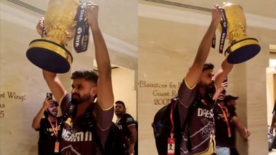 WATCH - Shreyas Iyer's epic dance with IPL 2024 trophy after win against SRH in Final goes viral Shreyas Iyer dances with IPL trophy (Twitter screen grab)
