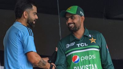 'Aap chahe Virat Kohli, Babar Azam dance kare': Ex-PAK player slams strike-rate critics ahead of IND vs PAK clash Virat Kohli and Babar Azam in frame (Getty)