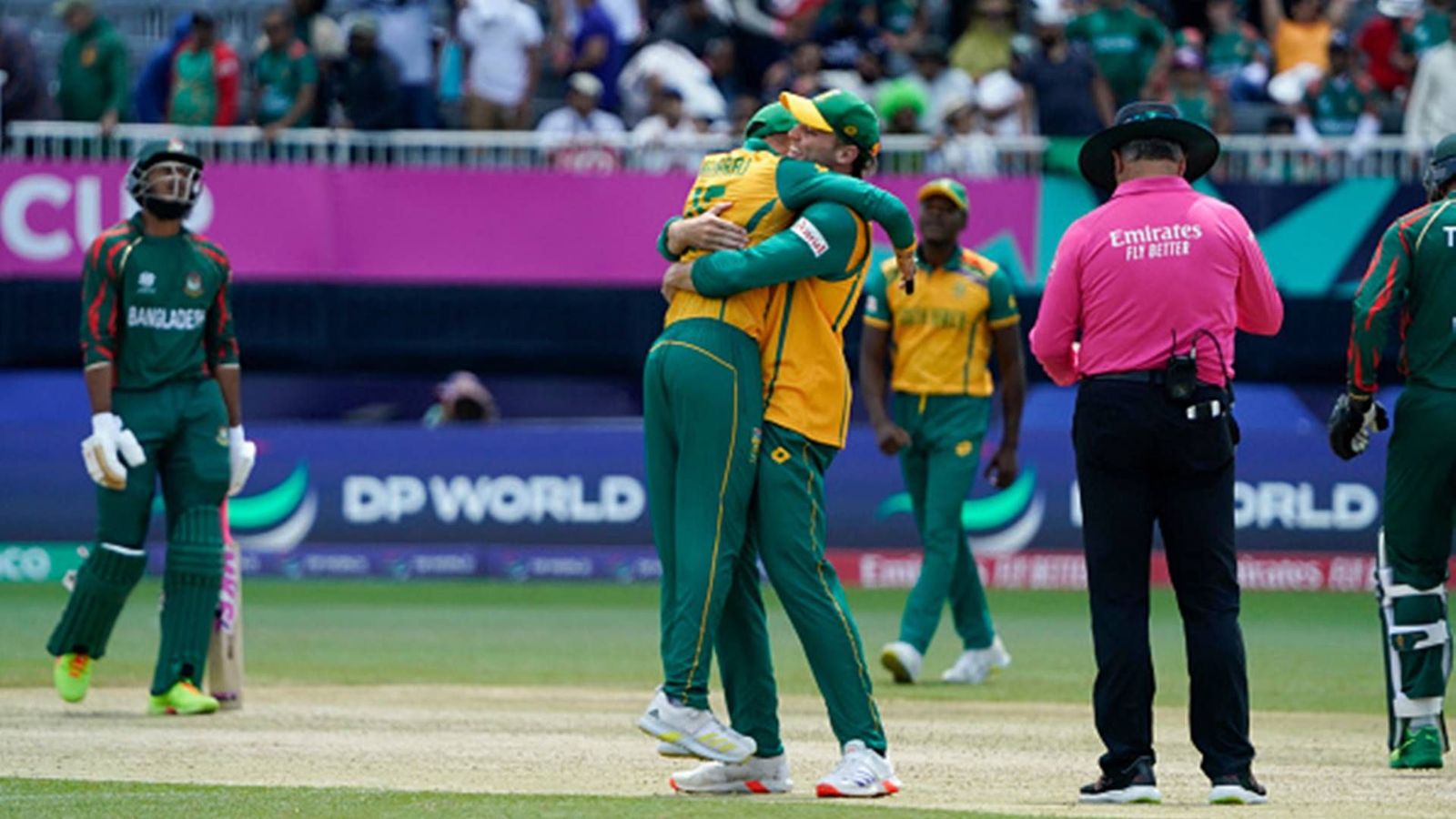 South Africa break all-time T20 World Cup record by defending 114-run target against Bangladesh Keshav Maharaj and Tristan Stubbs celebrate South Africa's win over Bangladesh (Getty Images)