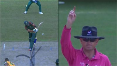 'That wasn't a good call': Towhid Hridoy on controversial lbw that led to Bangladesh losing 4 leg byes in run chase due to DRS rule Mahmudullah was given out lbw when the ball was missing the leg stump (Screengrab: X)