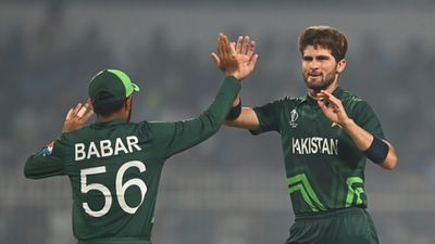 Shahid Afridi lambasts Babar Azam for approach towards Shaheen, says 'Even selectors said he doesn't know how to do captaincy' Pakistan skipper Babar Azam (left) and ace pacer Shaheen Afridi in this frame. (Getty)