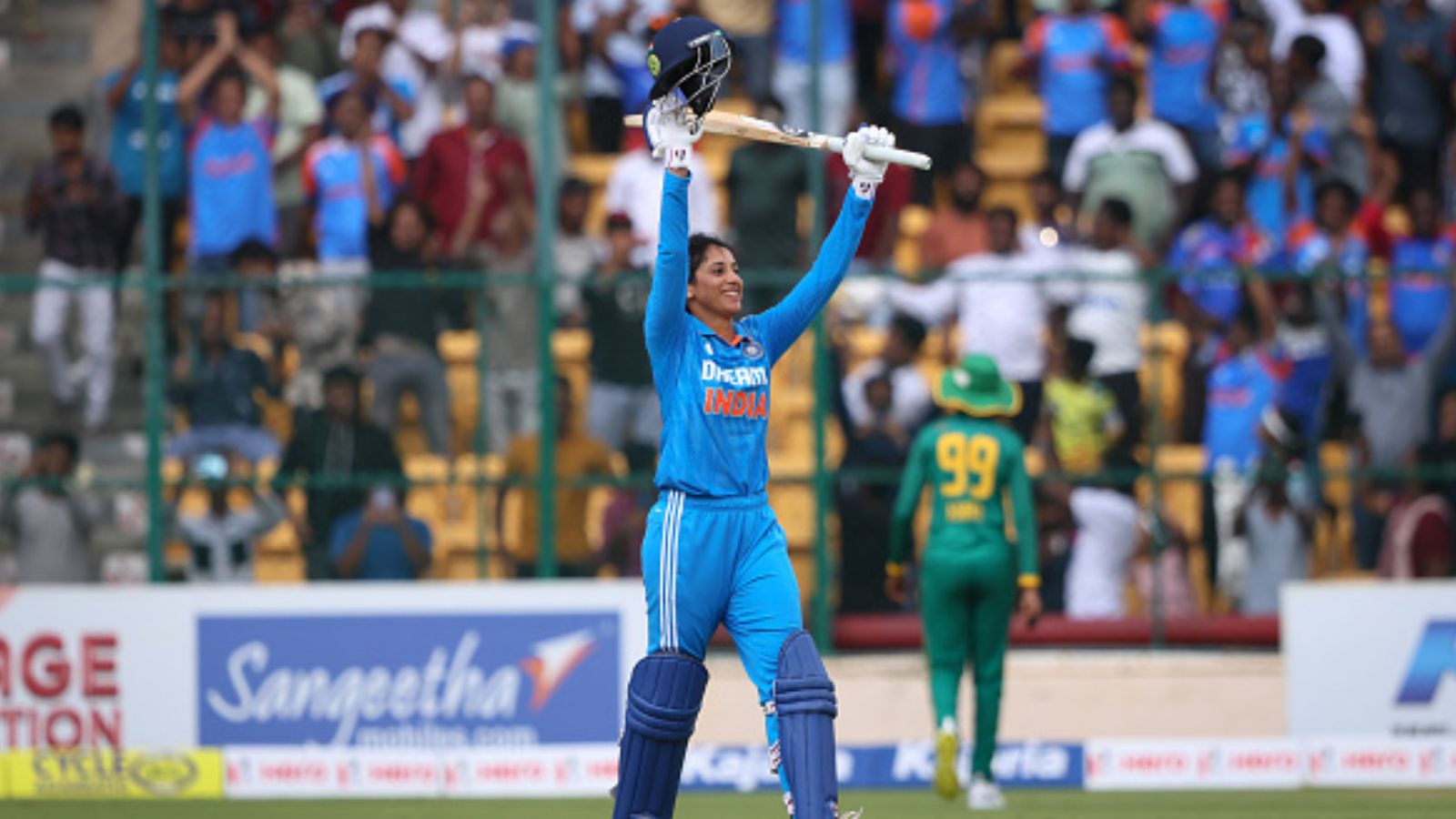 Smriti Mandhana emulates Mithali Raj's all-time ODI record with back-to-back centuries in series against South Africa Smriti Mandhana emulates Mithali Raj's all-time ODI record with back-to-back centuries in series against South Africa