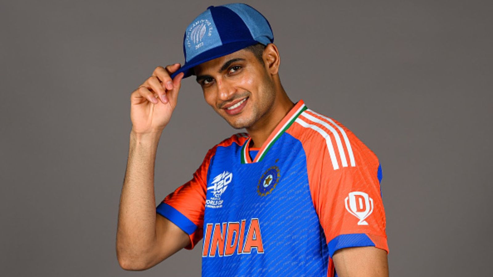 Big News: BCCI announces 15-member squad under Shubman Gill's captaincy for Zimbabwe series, 5 stars earn call up including Riyan Parag Shubman Gill in frame (Getty)