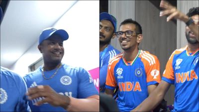 Former Sri Lankan player awards fielding medal, players chant T Dilip's unsung hero's name in the dressing room Indian players cheer for training assistant and throwdown speciallist Nuwan Senevirathne (Screengrab: BCCI.tv)