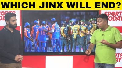 DEBATE T20 WC Final: Are South Africa better prepared than India? SportsTak