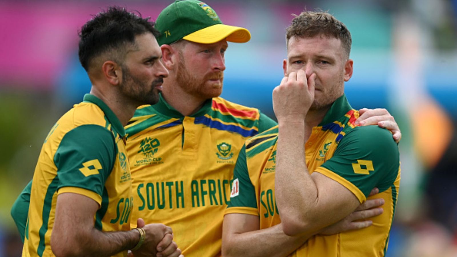 WATCH - Indian fans try to cheer and console heartbroken South Africa team after T20 World Cup 2024 Final, chant 'we love you' Keshav Maharaj, Heinrich Klaasen, David Miller in frame (Getty)