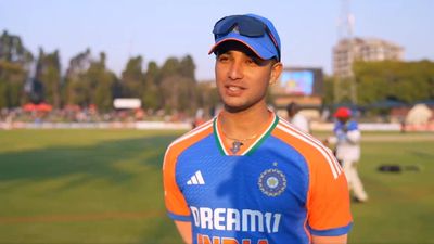 'He was blaming himself for his six-hitting obsession': Abhishek Sharma's father reveals fiery opener's state of mind after duck on T20I debut Abhishek Sharma during an interaction after the second T20I vs Zimbabwe (Screengrab: X)