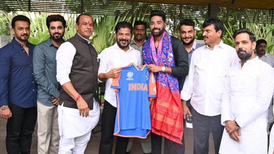 WATCH | Telangana CM Revanth Reddy gives residential plot and government job to Mohammed Siraj for World Cup heroics Mohammed Siraj (credits x)