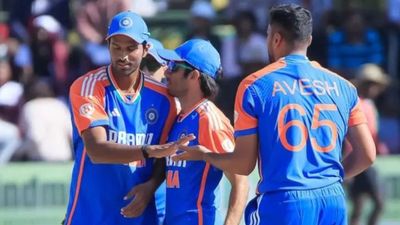 'It did put a lot of pressure on us...': Washington Sundar reveals tense moment during match after leading India to convincing win over Zimbabwe India's Washington Sundar (left), Ravi Bishnoi and Avesh Khan (right) in this frame. (X)