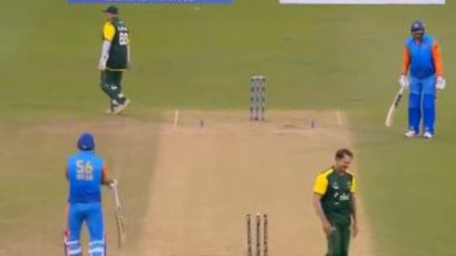 WATCH: Irfan Pathan, Yusuf Pathan engage in heated argument after horrible mix-up ran younger brother out during WCL match Irfan Pathan, Yusuf Pathan engage in heated argument after horrible mix-up ran younger brother out during WCL match. (Screengrab-X)