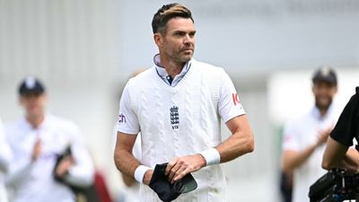 'Still gutted I dropped that catch': James Anderson breaks silence on missing chance to end career with wicket like Stuart Broad James Anderson in frame (Twitter)