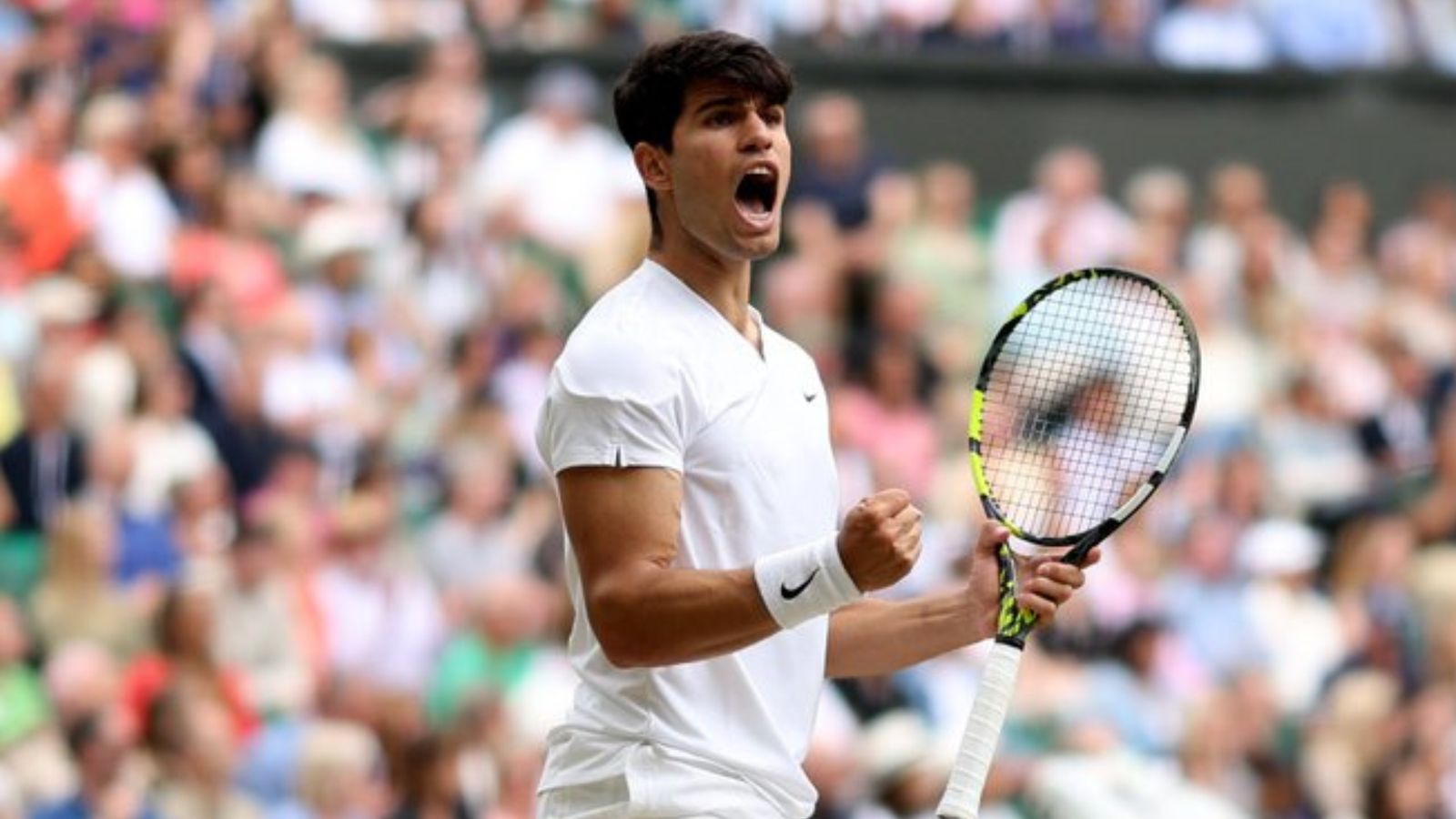 Defending champion Carlos Alcaraz rocks Daniil Medvedev to dazzle into Wimbledon 2024 final after braving four-set battle Defending champion Carlos Alcaraz rocks Daniil Medvedev to dazzle into Wimbledon 2024 final after braving four-set battle