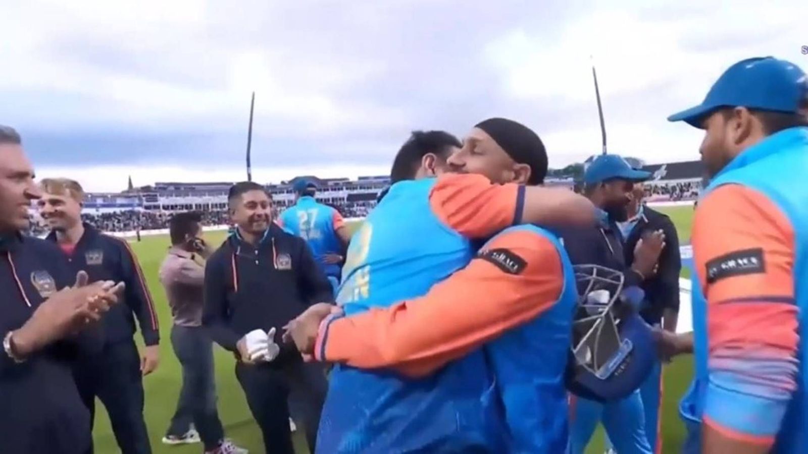Harbhajan Singh gets emotional as he hugs Irfan Pathan after India beat Pakistan in World Championship of Legends 2024 final; watch video Harbhajan Singh and Irfan Pathan hug after India beat Pakistan in World Championship of Legends 2024 final (Screengrab: X)
