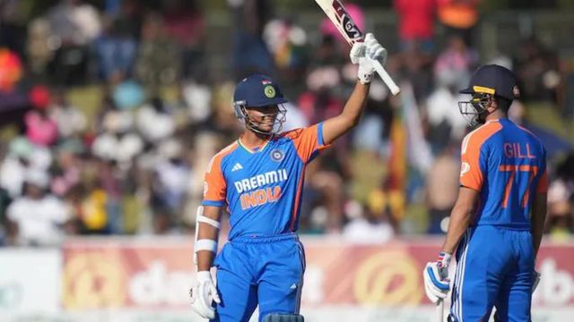 Yashasvi Jaiswal discloses conversation with Shubman Gill after missing out on century in Zimbabwe series, says 'Only thought running through..' India's star batters Yashasvi Jaiswal and Shubman Gill in this frame. (X)