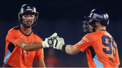 21-year-old Krishnamurthi's 79, Josh Inglis' 6 sixes help San Francisco Unicorns chase down 177 in just 13.4 overs against Steve Smith's Washington Freedom Sanjay Krishnamurthi and Josh Inglis during the run chase (Screengrab: X)