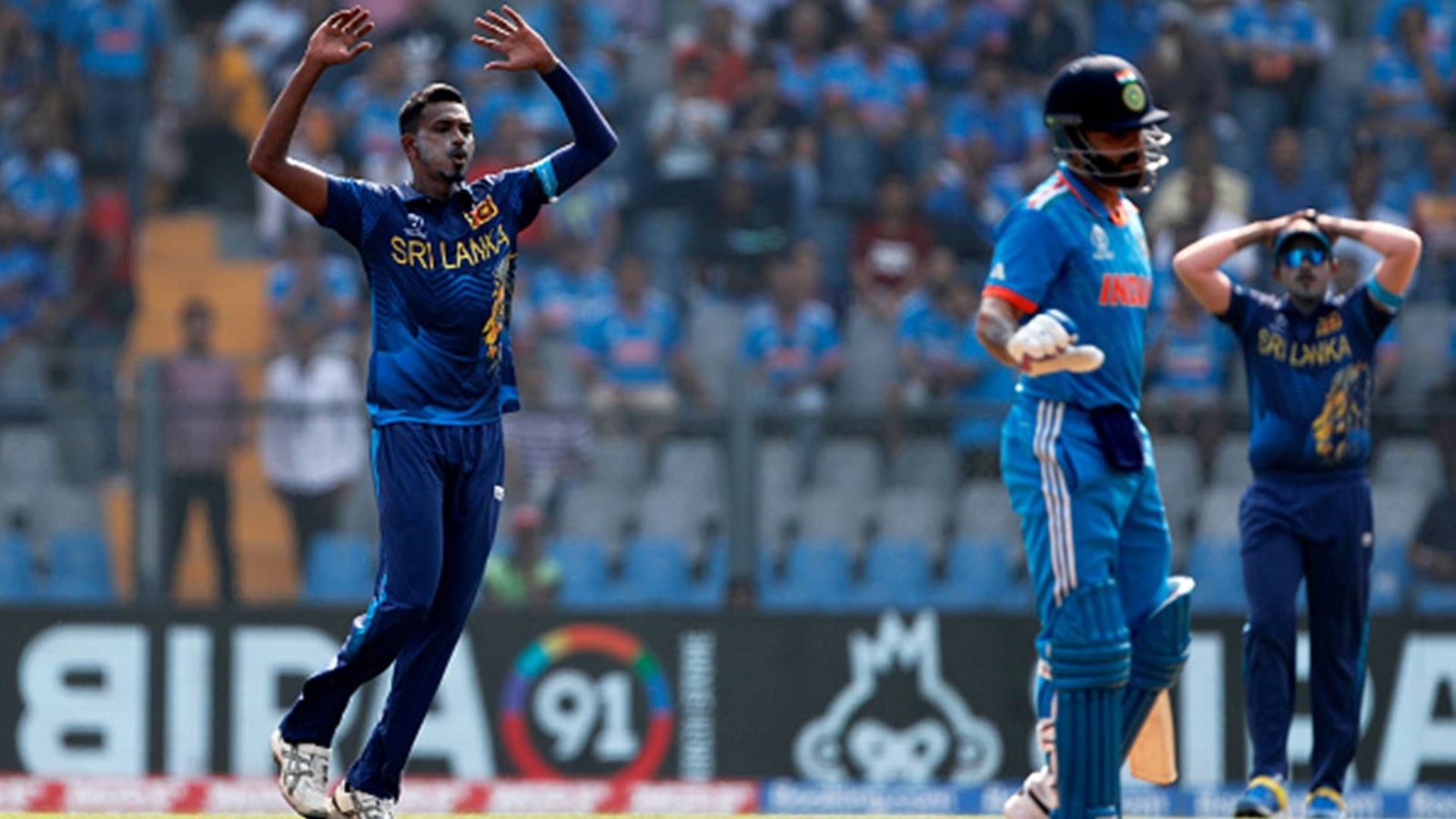 Huge blow to Sri Lanka ahead of first T20I, their highest-wicket taker vs India ruled out of series due to injury Dushmantha Chameera in action against Virat Kohli in ODI World Cup 2023 (Getty Images)