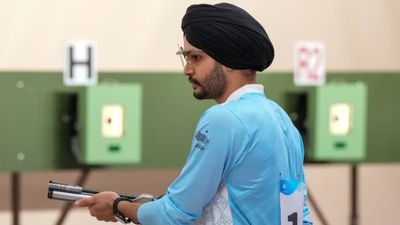 Paris Olympics: Shooter Sarabjot Singh devastated after failing to qualify for men’s 10m air pistol final, questions his own technique Indian shooter Sarabjot Singh in this frame. (X)