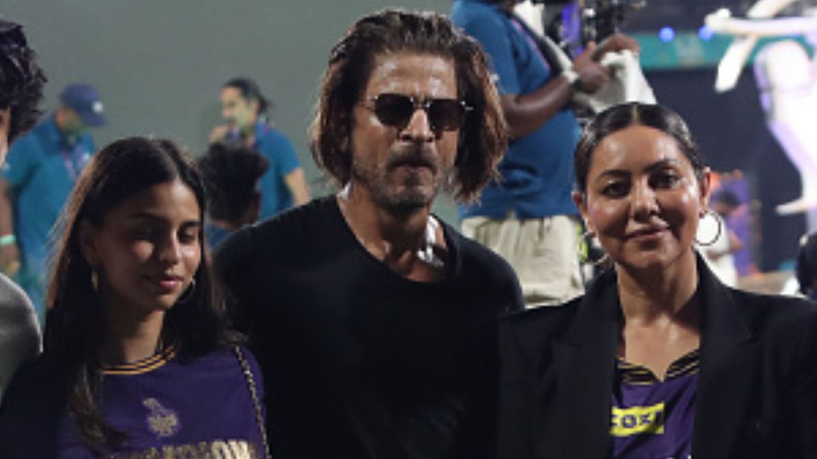 KKR's Shah Rukh Khan engaged in a heated argument with Punjab Kings co-owner on number of IPL retentions: Report Shah Rukh Khan with wife and daughter (getty)