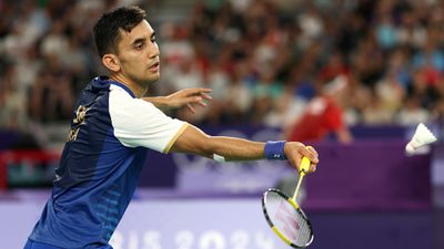 Paris Olympics: Lakshya Sen goes down fighting to World no.2 Viktor Axelsen in semifinal, to compete for bronze medal next Paris Olympics: Lakshya Sen goes down fighting to World no.2 Viktor Axelsen in semifinal, to compete for bronze medal next (X)