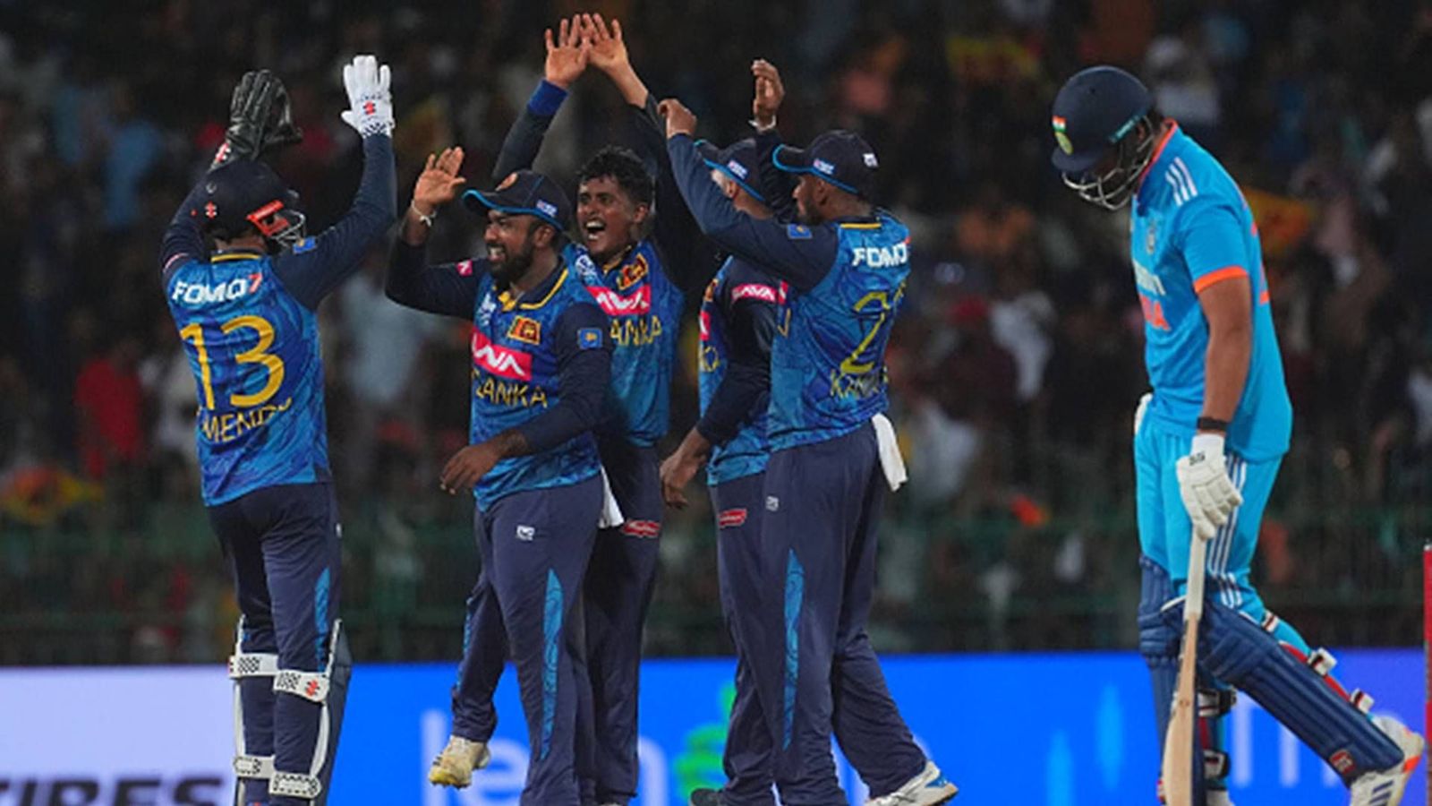 Abhishek Nayar defends decision to send Shivam Dube at 4, Shreyas Iyer at 6 and KL Rahul at 7, says 'When it doesn't work out, these questions...' Jeffrey Vandersay celebrates the wicket of Shivam Dube with his teammates (Getty Images)