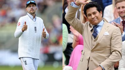Ricky Ponting backs Joe Root to surpass Sachin Tendulkar in Test Cricket, says 'only three or four years off getting there' Joe Root and Sachin Tendulkar in frame (Getty)