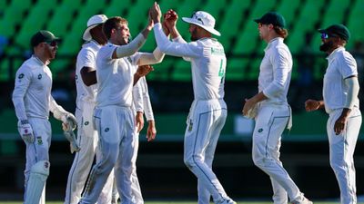 WI vs SA, 2nd Test: Wiaan Mulder, Dane Piedt propel South Africa ahead as 17 wickets tumble in Day 1 drama South Africa's Wiaan Mulder celebrates with teammates during Day 1 of the 2nd Test against West Indies at Guyana National Stadium on August 15. (Getty)