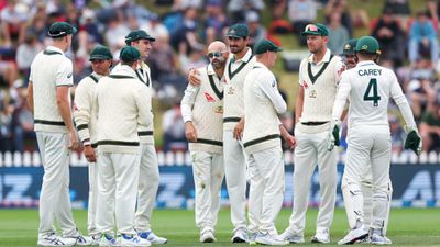 'Extremely hungry to turn things around...': Australia superstar fires stern warning to Rohit's India ahead of Border-Gavaskar series Australia's Nathan Lyon celebrates with teammates in this frame. (Getty)