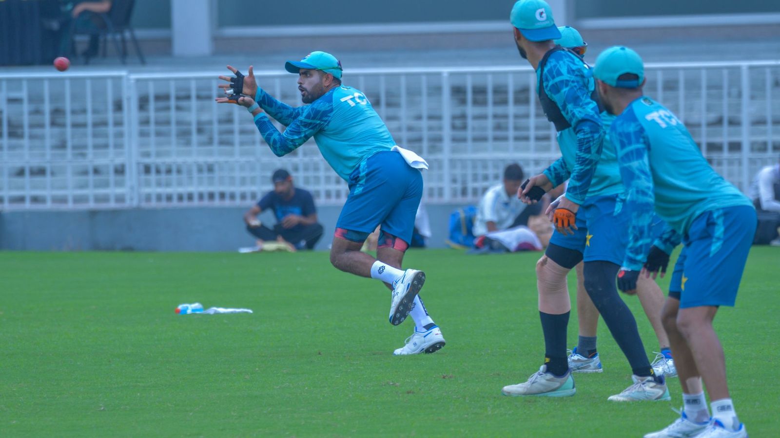 PCB announce playing XI for 1st Test against Bangladesh, Shan Masood & Co. to feature with four pacers Babar Azam taking a catch (X)