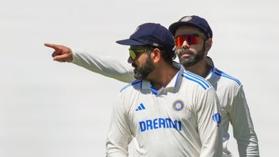 India's assistant coach Ryan ten Doeschate exposes India's batting flaws, says 'the focus has moved to...' India's batting maestro Rohit Sharma (front) and Virat Kohli in this frame. (Getty)