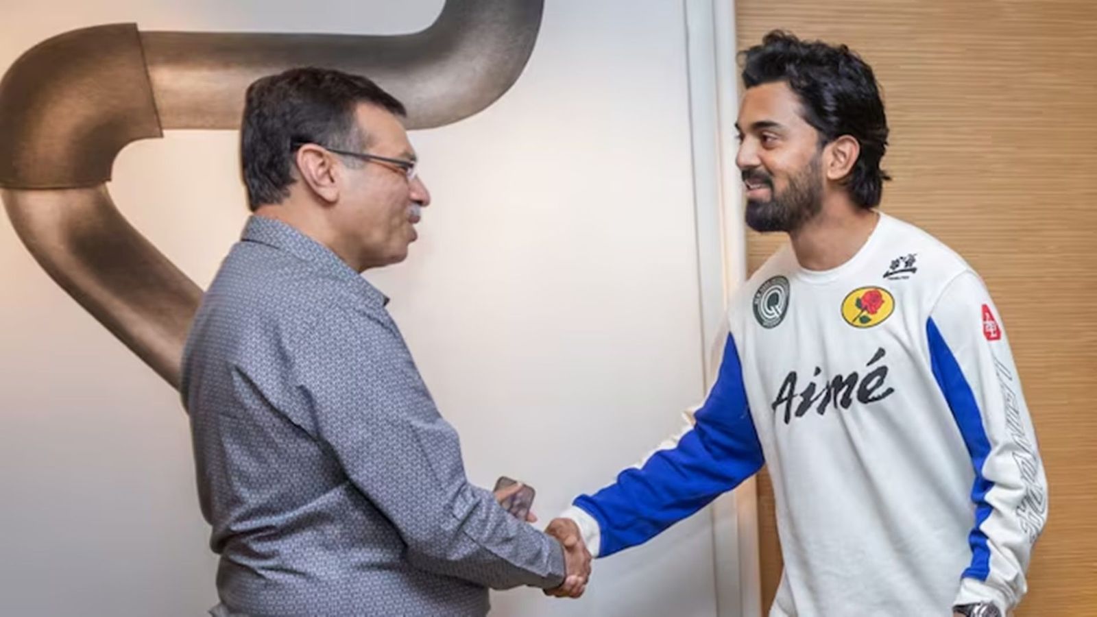 KL Rahul meets LSG Sanjiv Goenka owner in Kolkata but not assured of retention ahead of IPL 2025 mega auction: Report LSG owner Sanjiv Goenka with captain KL Rahul (File Photo)