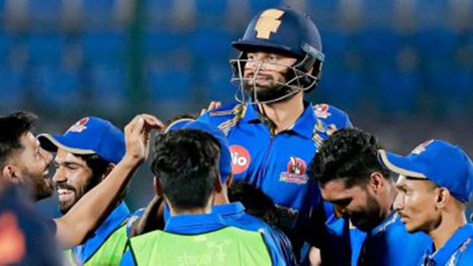 Captain Rinku Singh rescues Meerut Mavericks from 54 for 4 in run chase, turns finisher again with 35-ball 48 after Duleep Trophy snub Captain Rinku Singh rescues Meerut Mavericks from 54 for 4 in run chase, turns finisher again with 35-ball 48 after Duleep Trophy snub