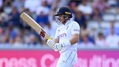 'I definitely wouldn't be...': Joe Root dedicates his 33rd Test century against Sri Lanka to England star Jow Root (getty)