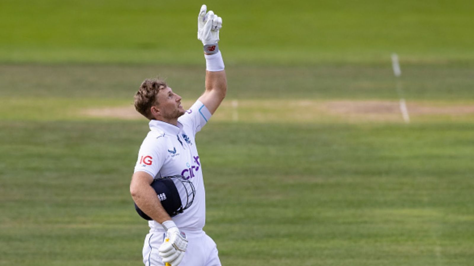 ENG vs SL: Joe Root scripts history, becomes 1st England batter to smash 34 Test centuries to equal Sunil Gavaskar, Brian Lara's records England's star batter Joe Root in this frame. (Getty)