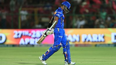 Will Suryakumar Yadav leave Mumbai Indians ahead of IPL 2025 mega auction? Five-time IPL-winning franchise gives clarification Mumbai Indians' Suryakumar Yadav after losing his wicket (File Photo: Getty Images)
