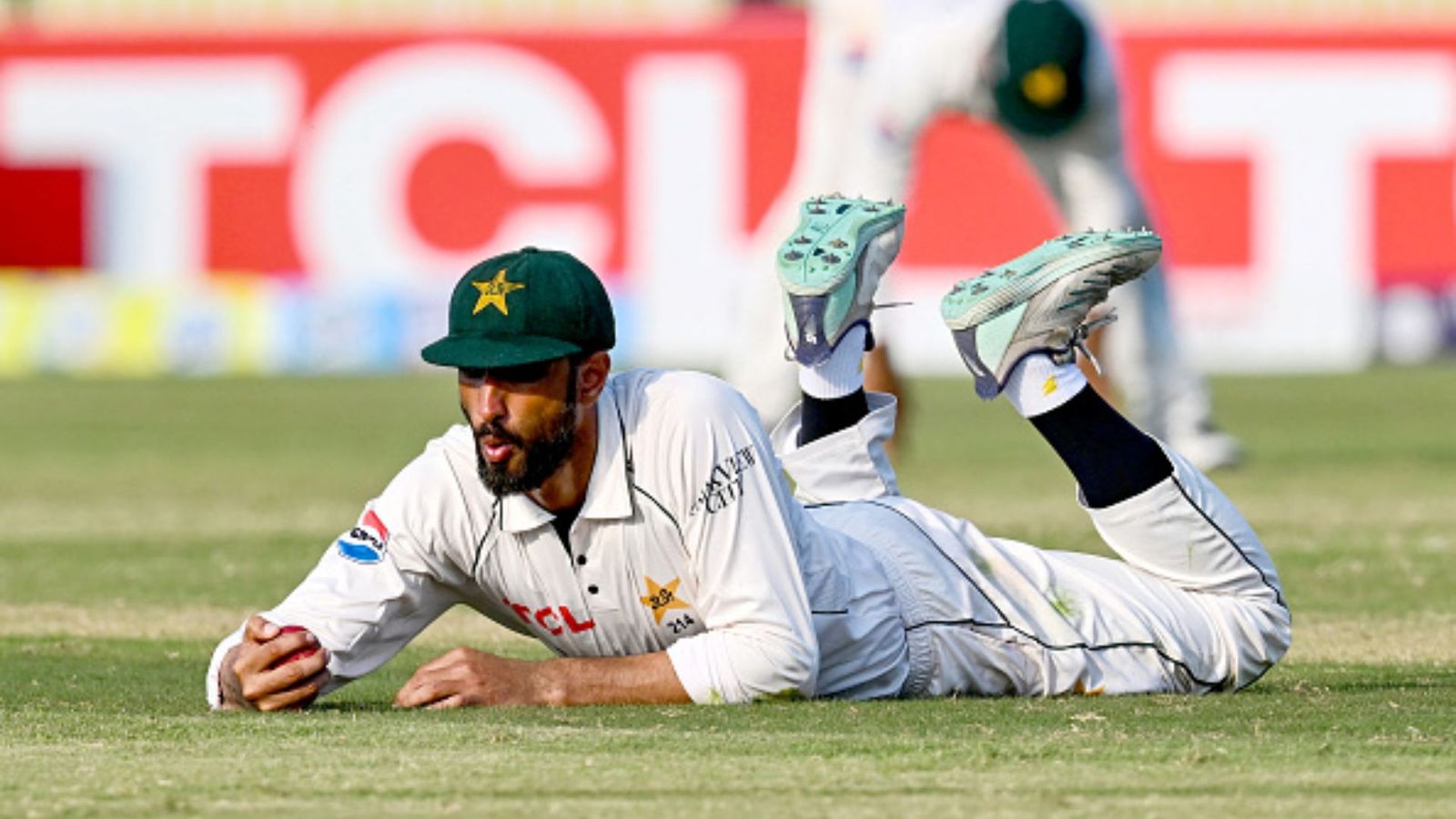 Shan Masood likely to be sacked as Pakistan Test captain after Bangladesh defeat, Babar Azam's friend in line to take charge Shan Masood (getty)
