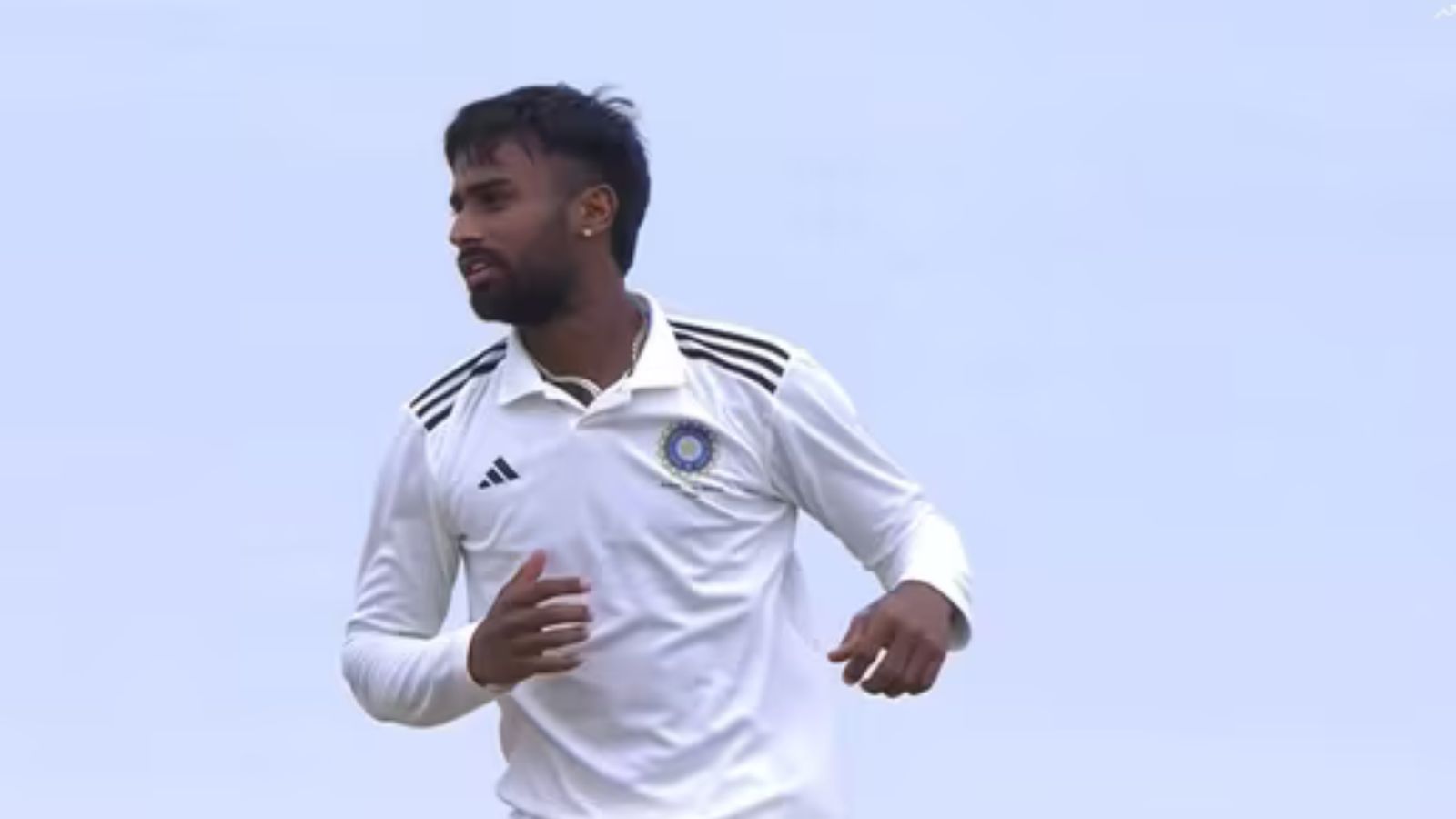 Duleep Trophy 2024: India C ride on Manav Suthar's 7-wicket haul to rock Shreyas Iyer's India D by four wickets in opening round Duleep Trophy 2024: India C ride on Manav Suthar's sensational seven-fer to rock Shreyas Iyer's India D by four wickets in opening round. (X)
